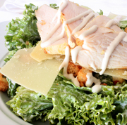 ENSALADA CESAR CON POLLO