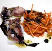 FIDEUA CON PASTEL DE SEPIA Y SEPIONETAS